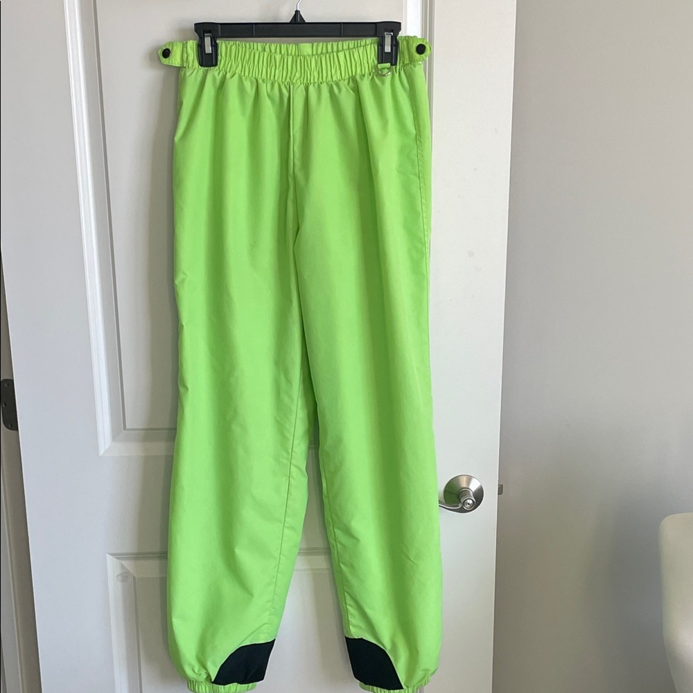 Vintage Columbia Lime Green fully lined nylon snow pants